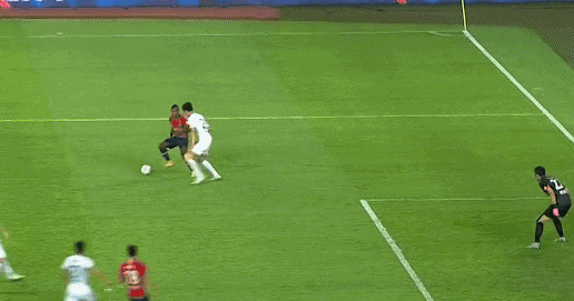  AC米兰绝杀拉齐奥稳居前三  